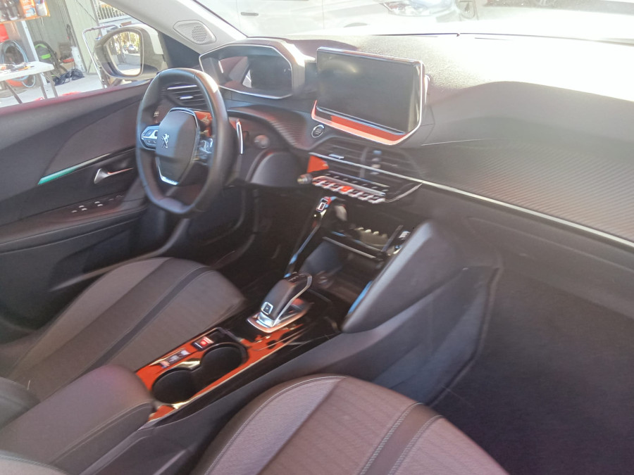 Imagen de Peugeot 2008