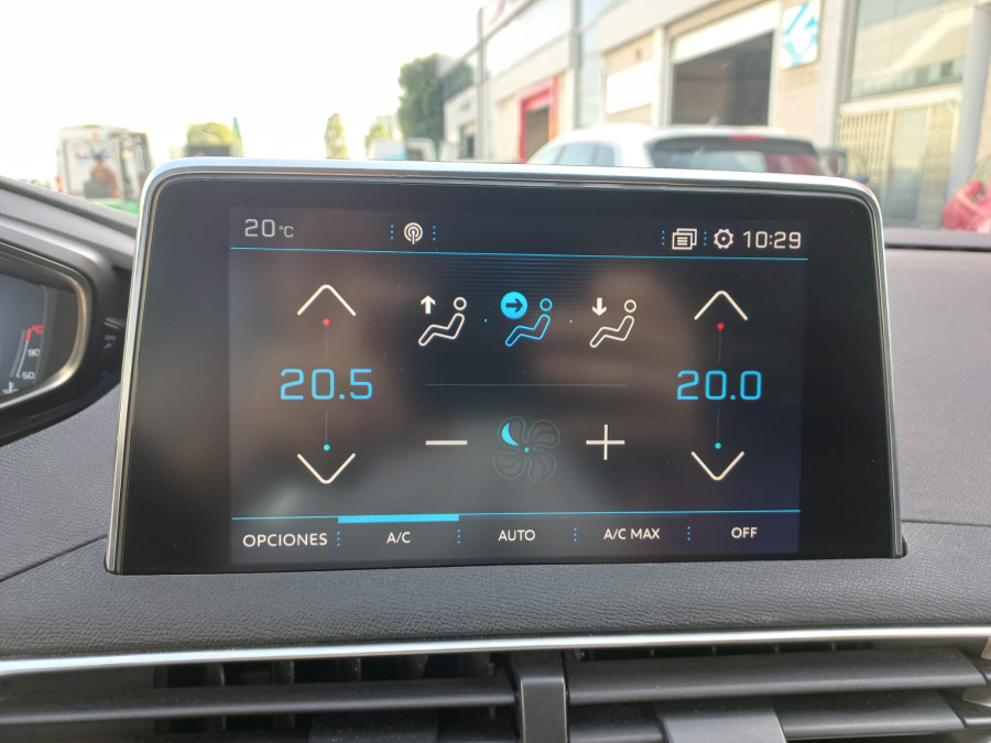 Imagen de Peugeot 3008