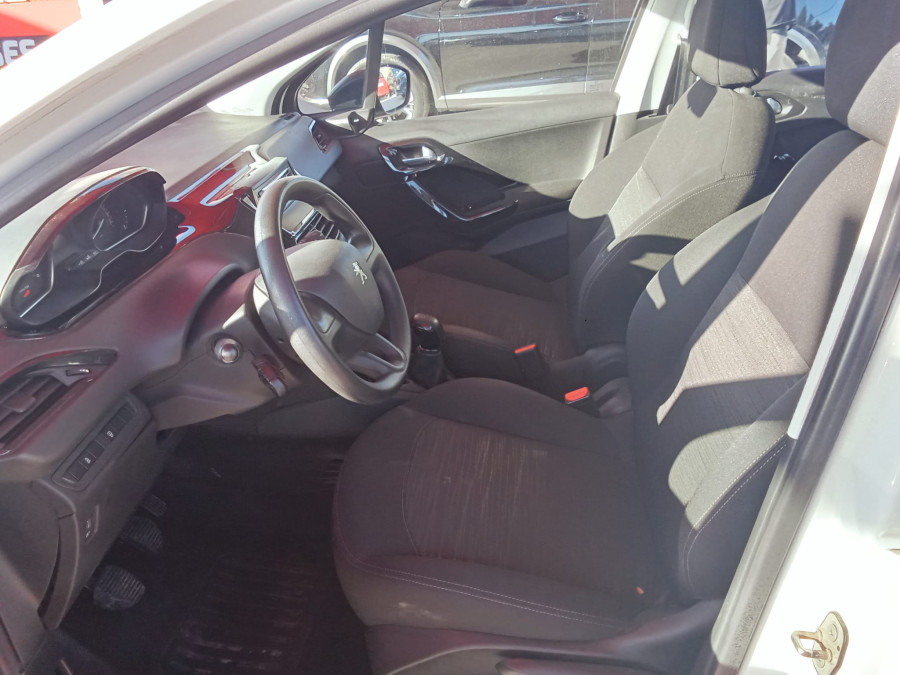 Imagen de Peugeot 208