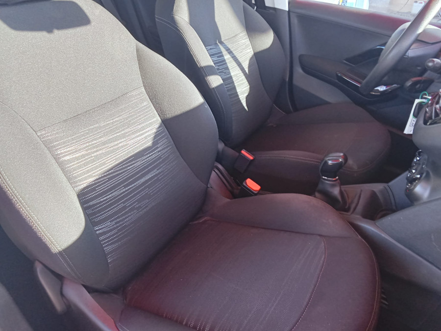 Imagen de Peugeot 208