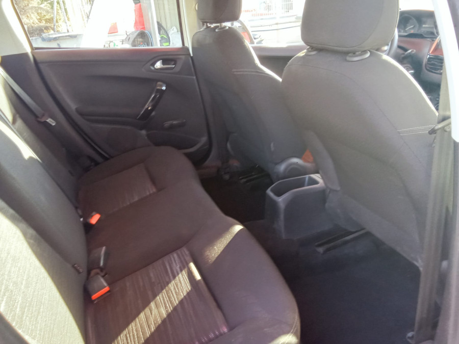 Imagen de Peugeot 208