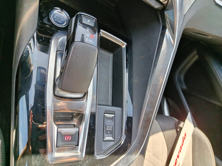Imagen de Peugeot 3008 Hybrid