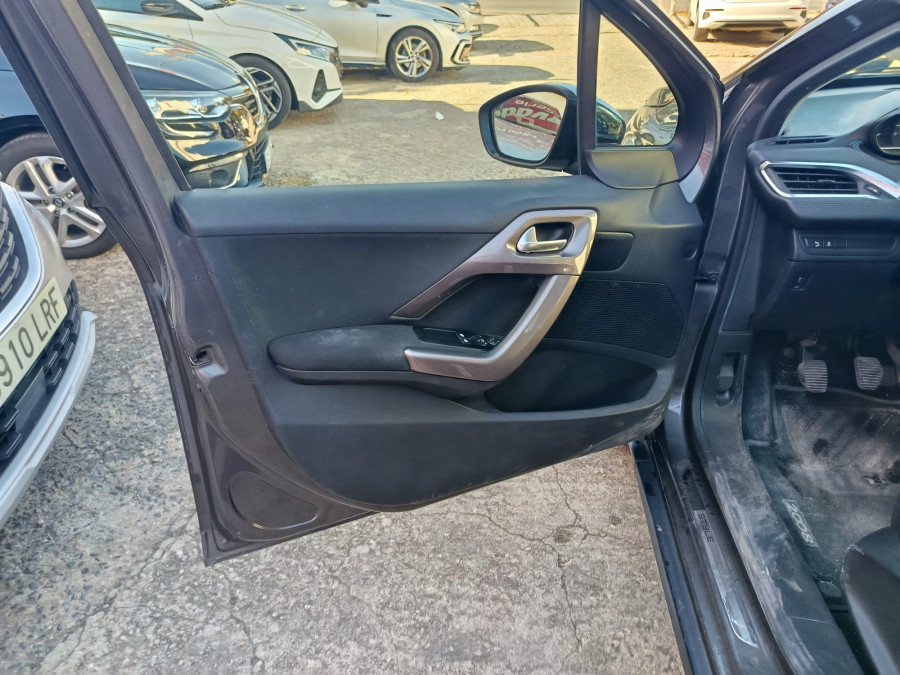 Imagen de Peugeot 2008