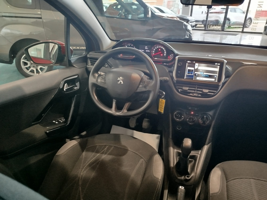 Imagen de Peugeot 208