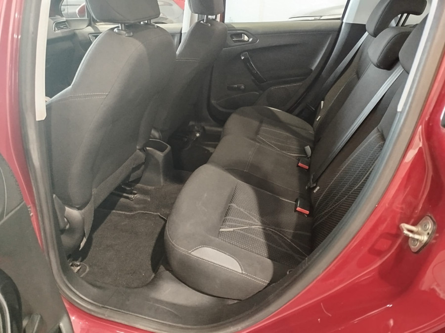 Imagen de Peugeot 208