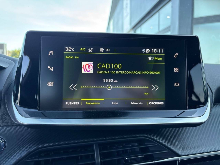 Imagen de Peugeot 208
