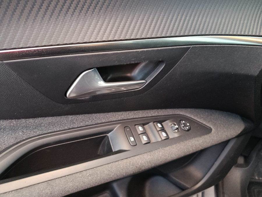 Imagen de Peugeot 3008