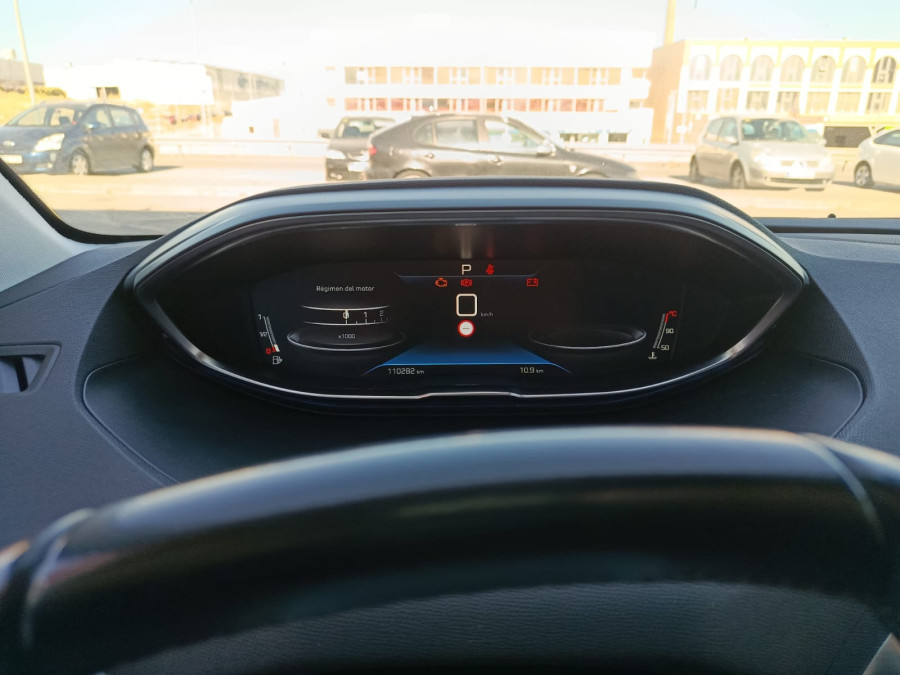 Imagen de Peugeot 5008