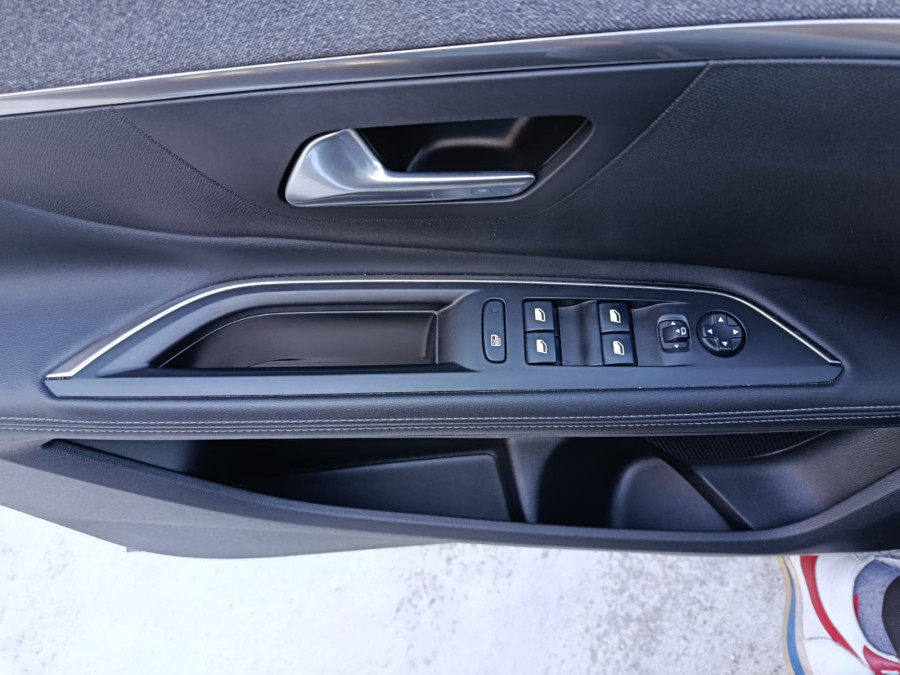 Imagen de Peugeot 5008