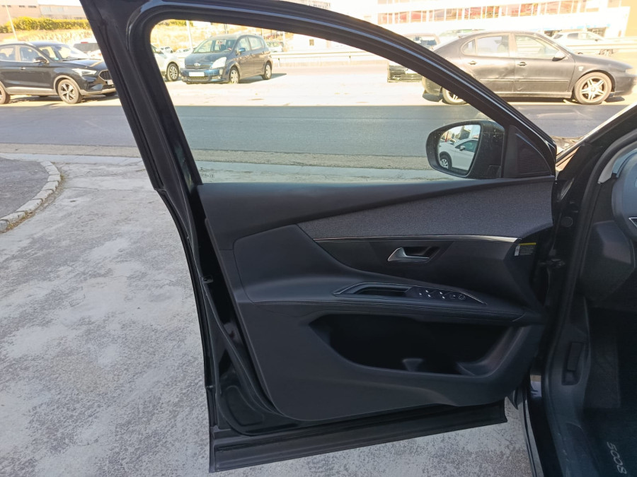 Imagen de Peugeot 5008