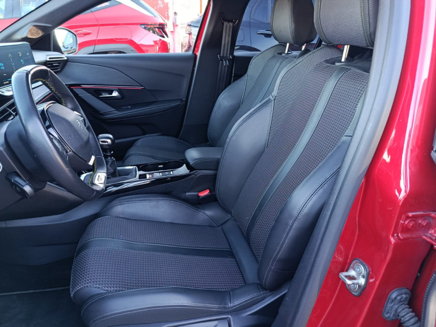 Imagen de Peugeot 208