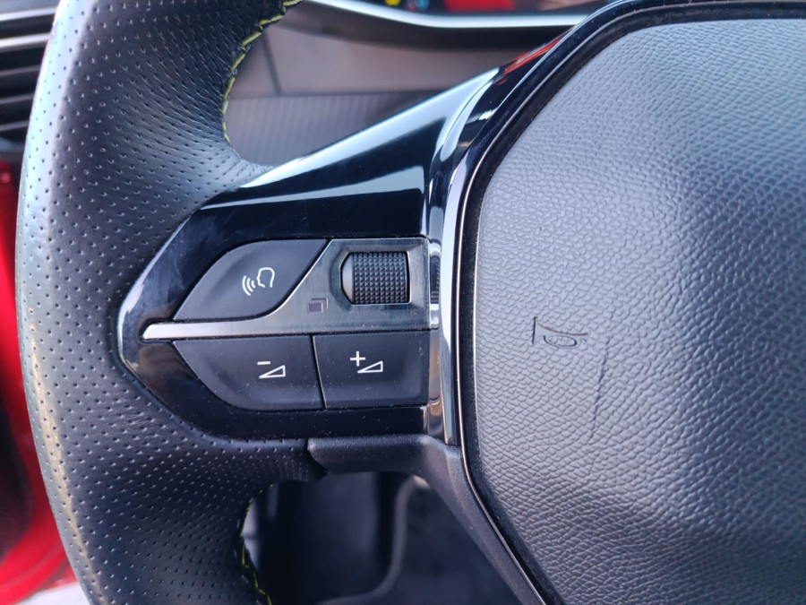 Imagen de Peugeot 208