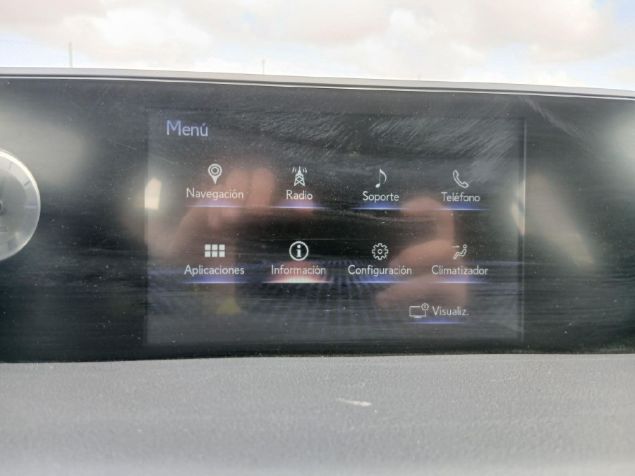 Imagen de Lexus UX
