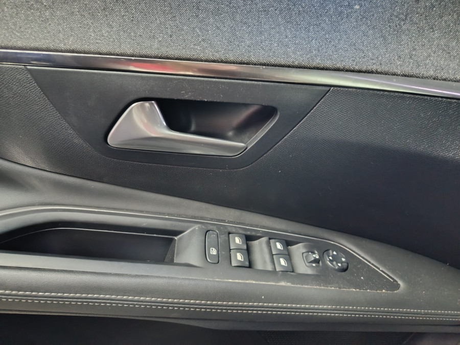 Imagen de Peugeot 3008