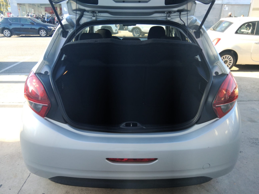 Imagen de Peugeot 208