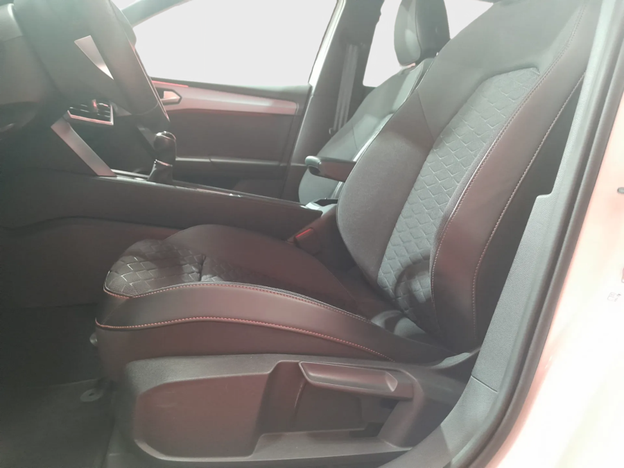 Imagen de SEAT León