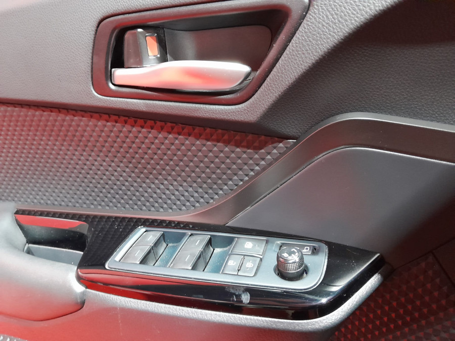 Imagen de TOYOTA C-HR