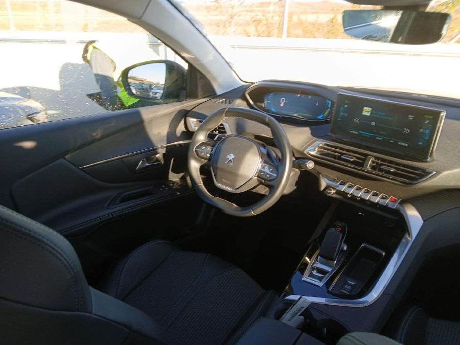 Imagen de Peugeot 3008 Hybrid