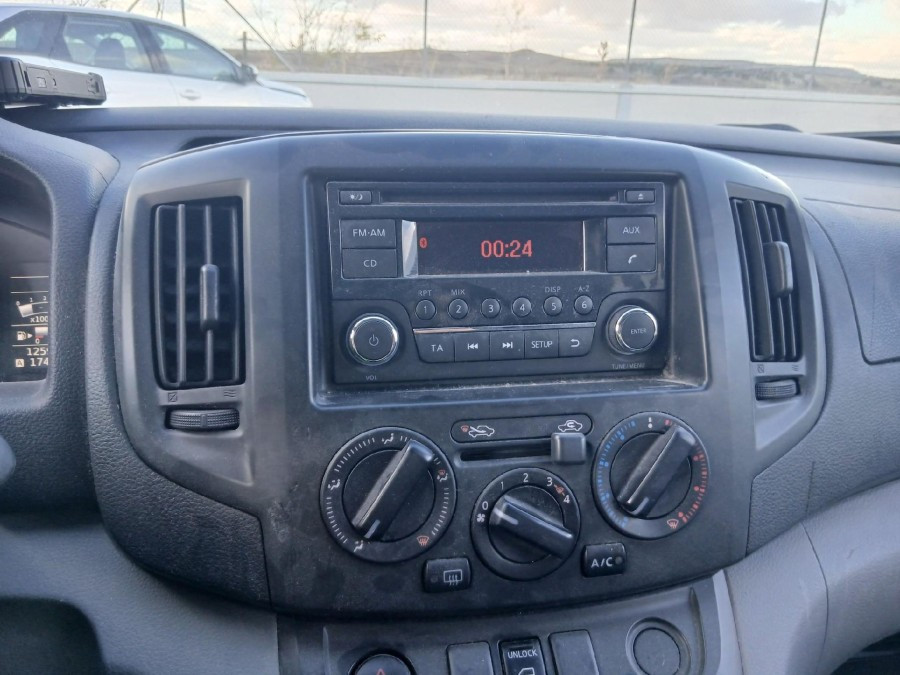 Imagen de NISSAN NV200