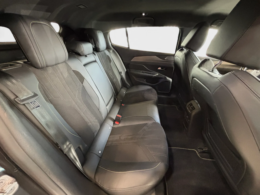 Imagen de Peugeot 408