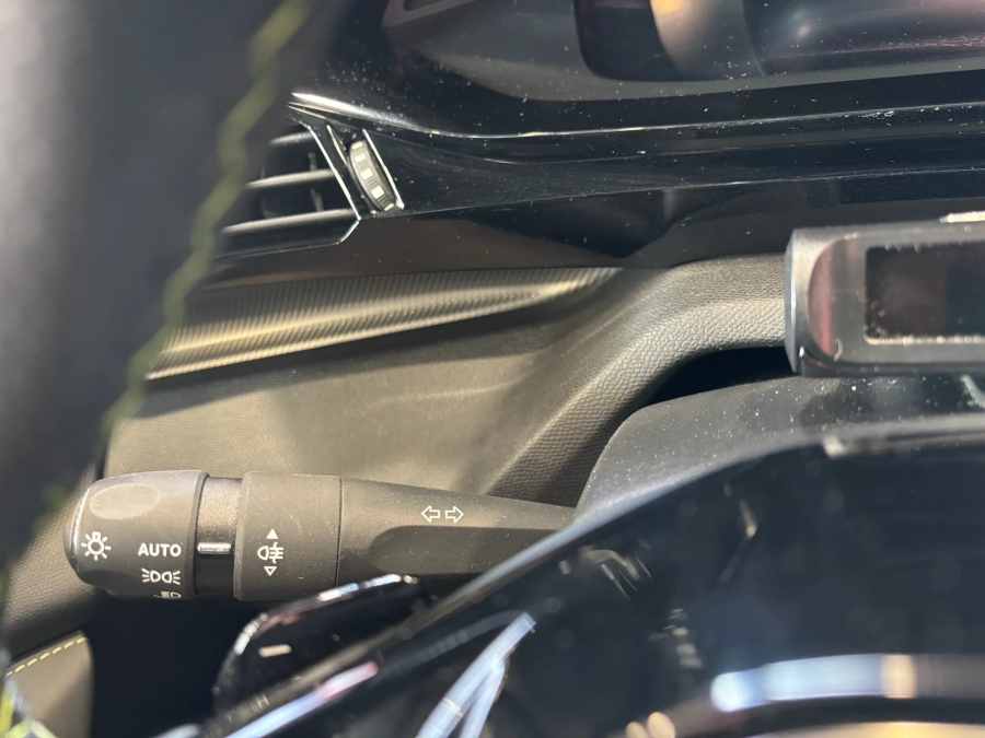 Imagen de Peugeot 408