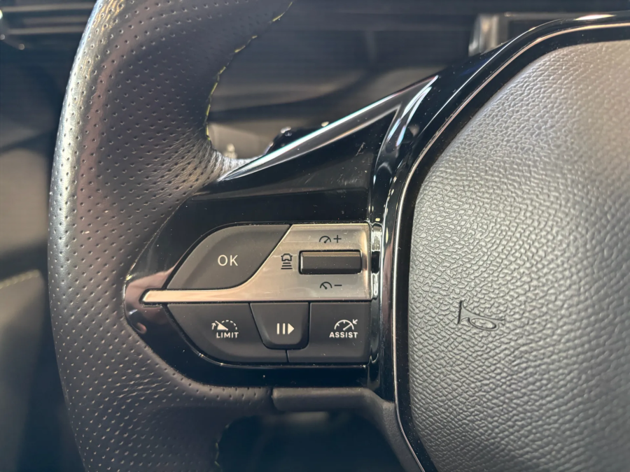 Imagen de Peugeot 408