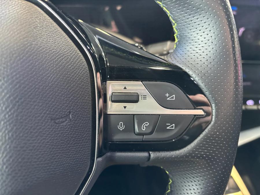 Imagen de Peugeot 408