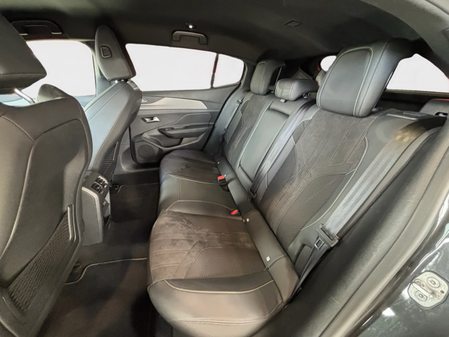 Imagen de Peugeot 408