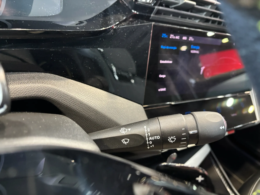 Imagen de Peugeot 408