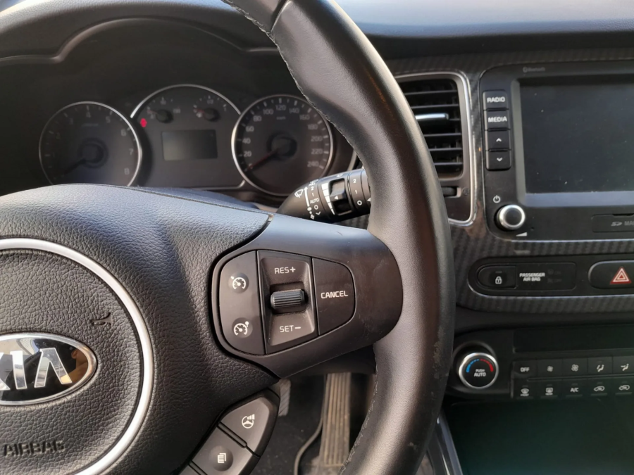 Imagen de Kia Carens