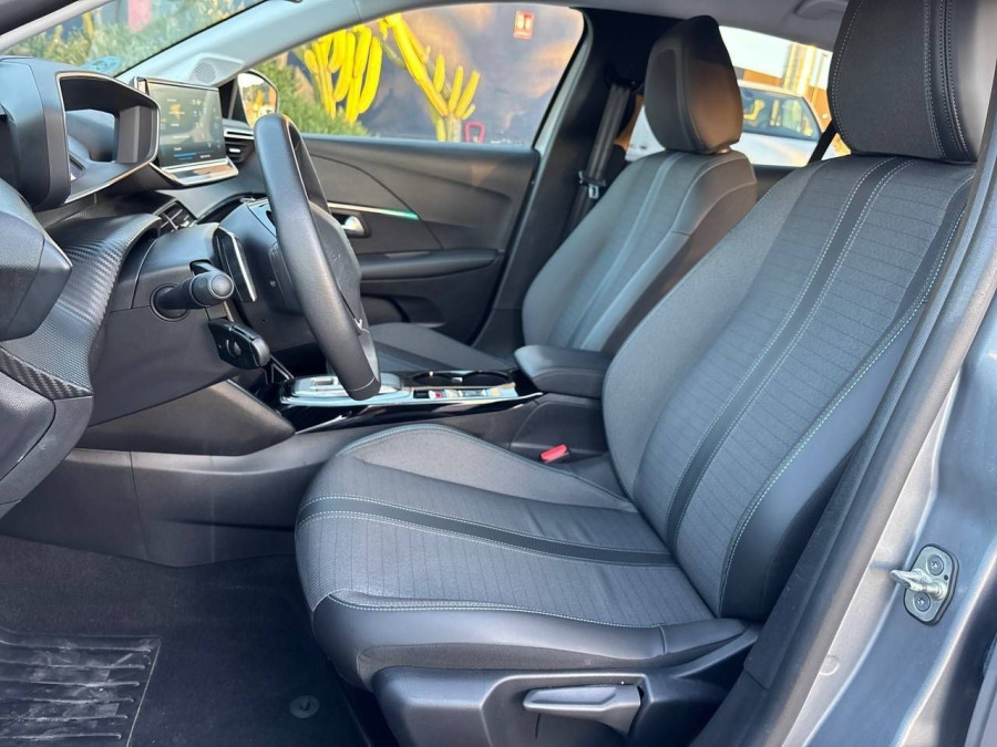 Imagen de Peugeot 208