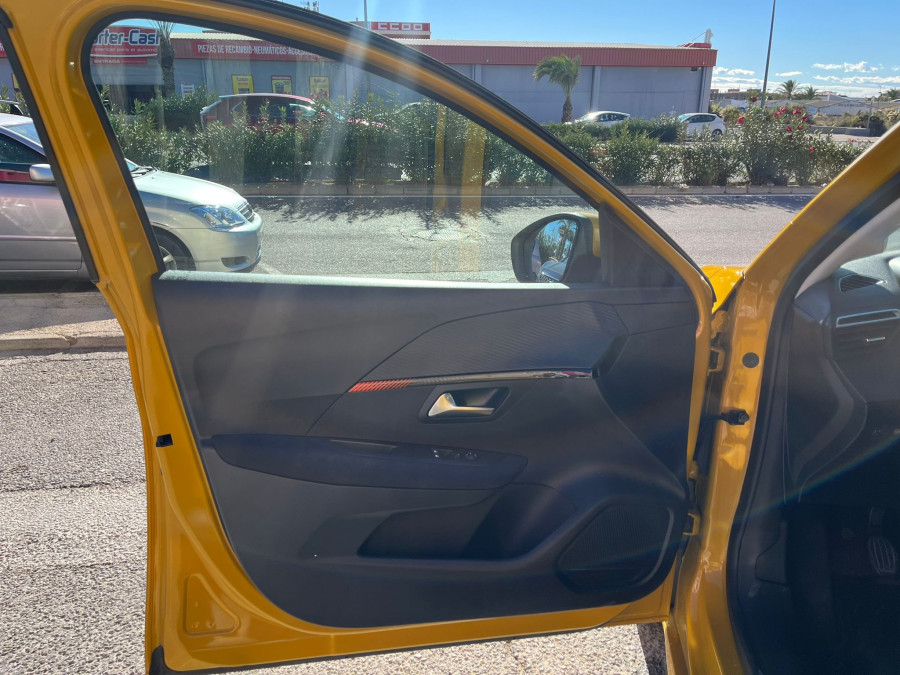 Imagen de Peugeot 208