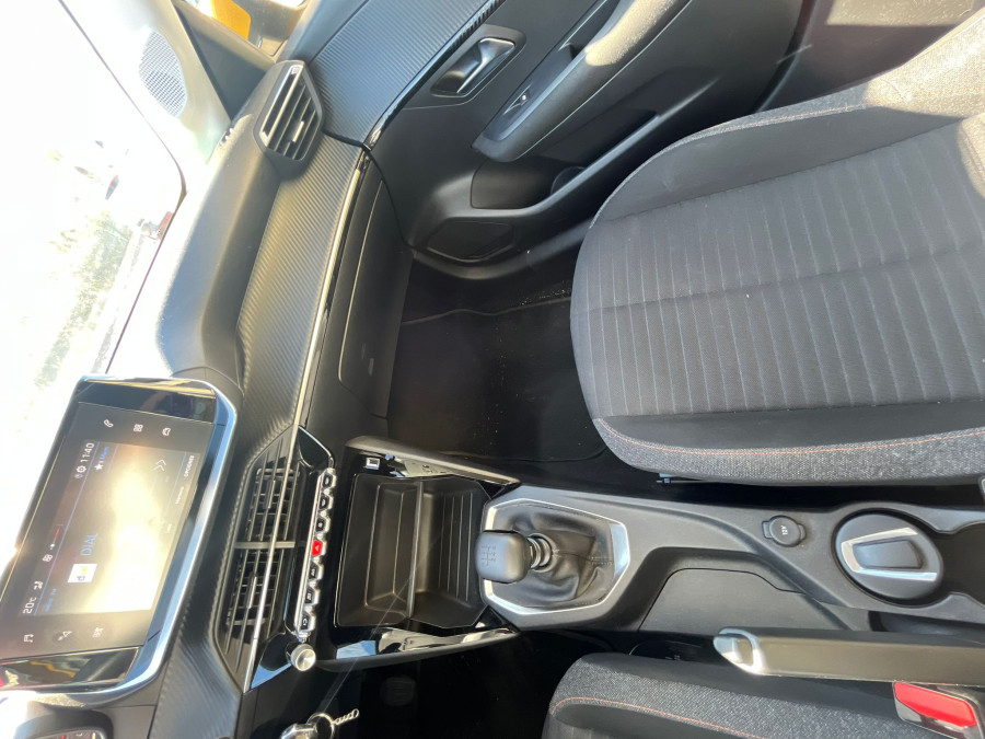 Imagen de Peugeot 208