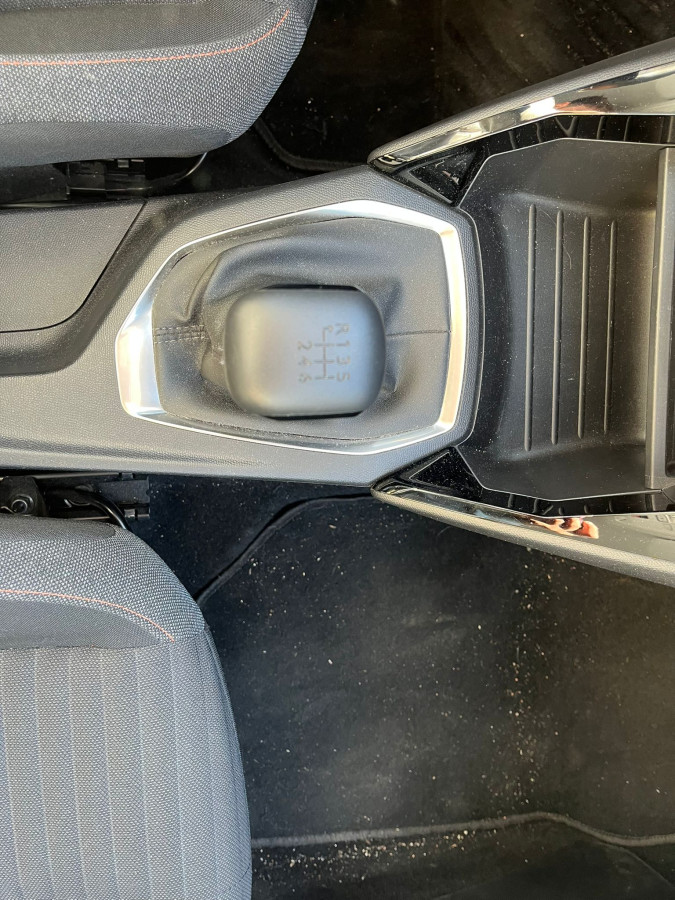 Imagen de Peugeot 208