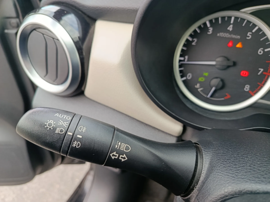 Imagen de NISSAN Micra