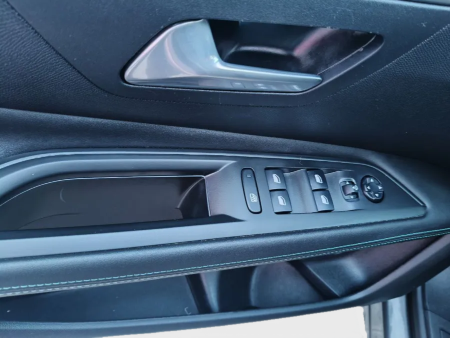 Imagen de Peugeot 3008