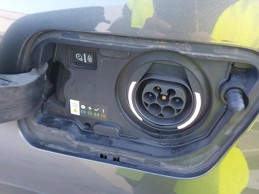 Imagen de Peugeot 3008 Hybrid