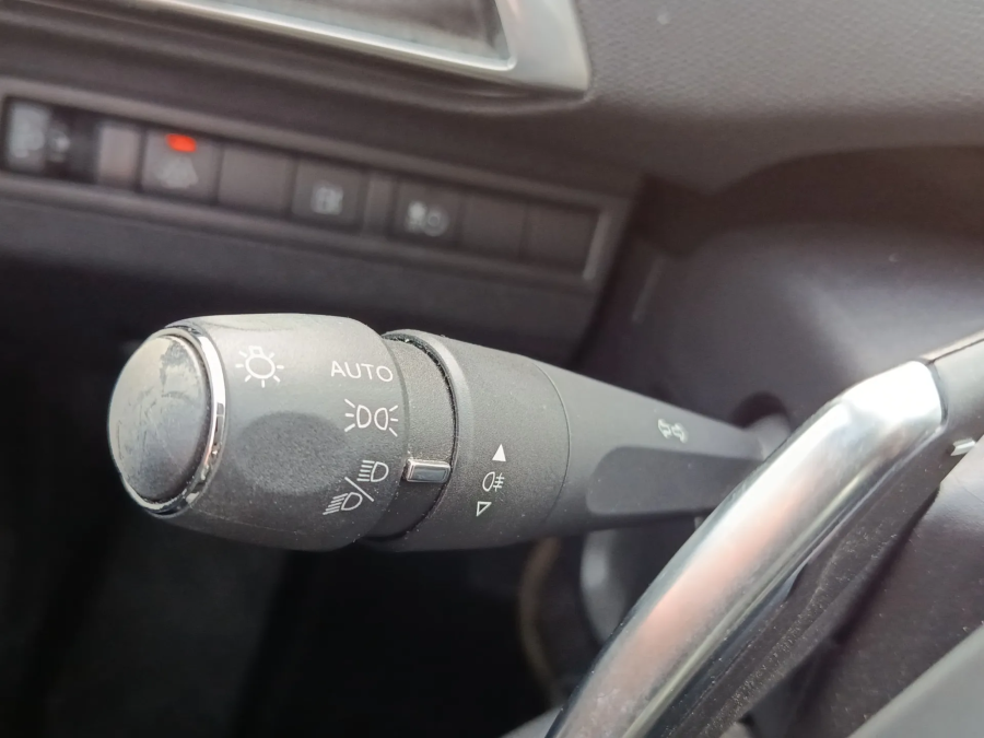 Imagen de Peugeot 3008 Hybrid