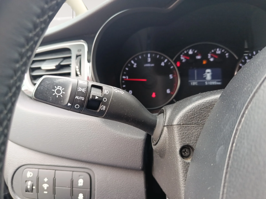 Imagen de Kia Carens