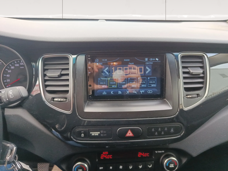 Imagen de Kia Carens