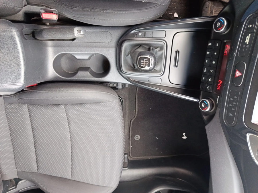 Imagen de Kia Carens