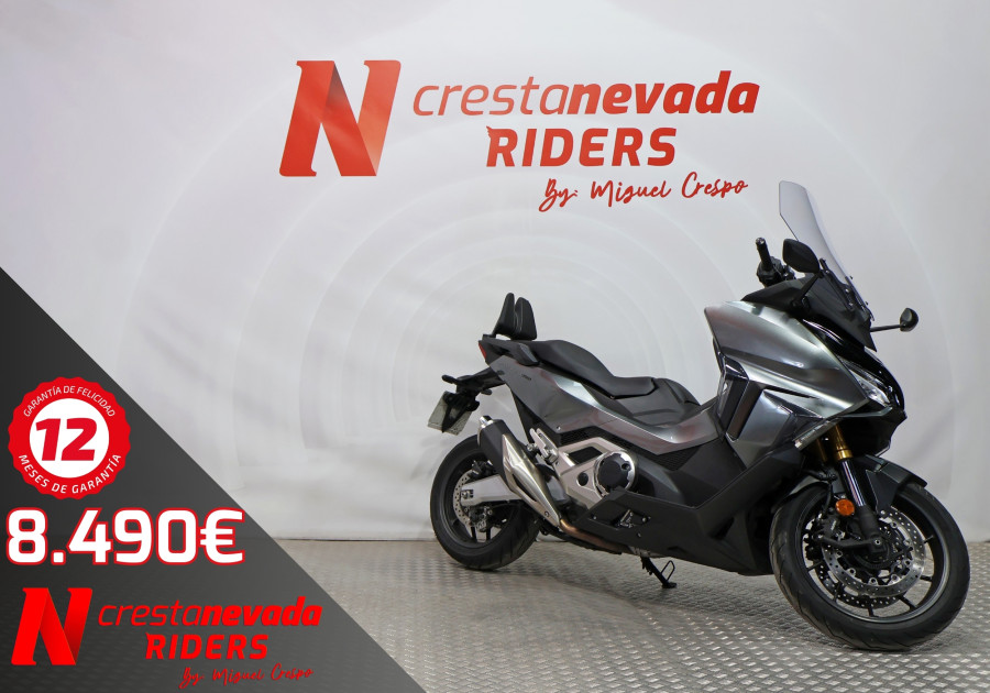 Honda Forza 750