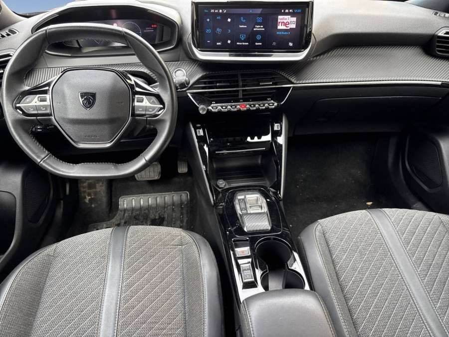 Imagen de Peugeot e-2008