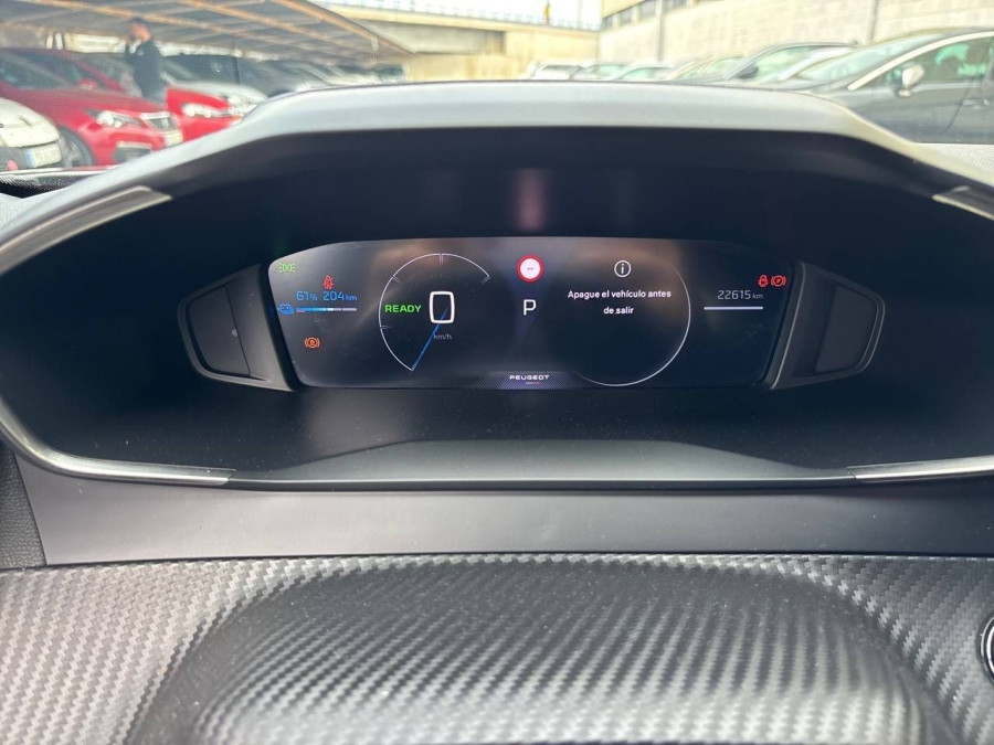 Imagen de Peugeot e-2008