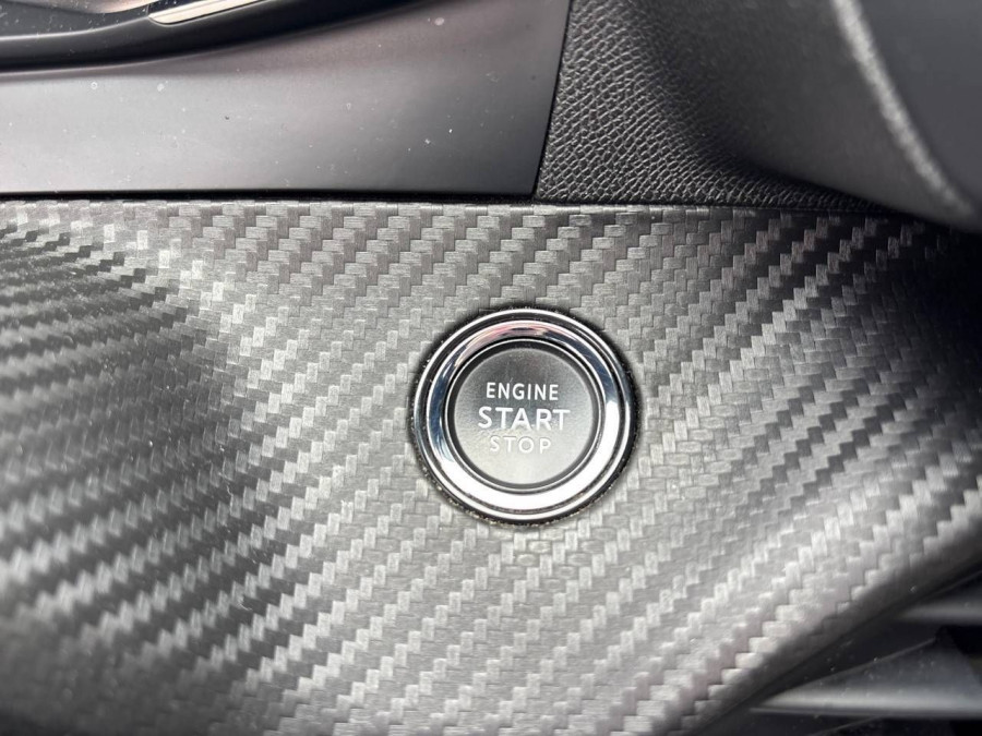 Imagen de Peugeot e-2008