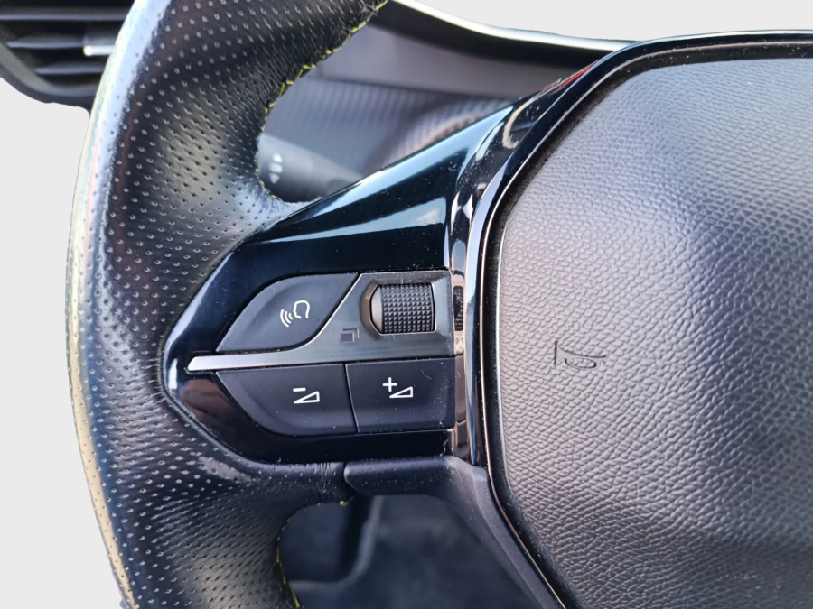 Imagen de Peugeot 208