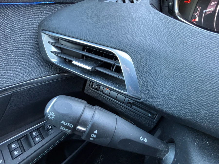 Imagen de Peugeot 3008