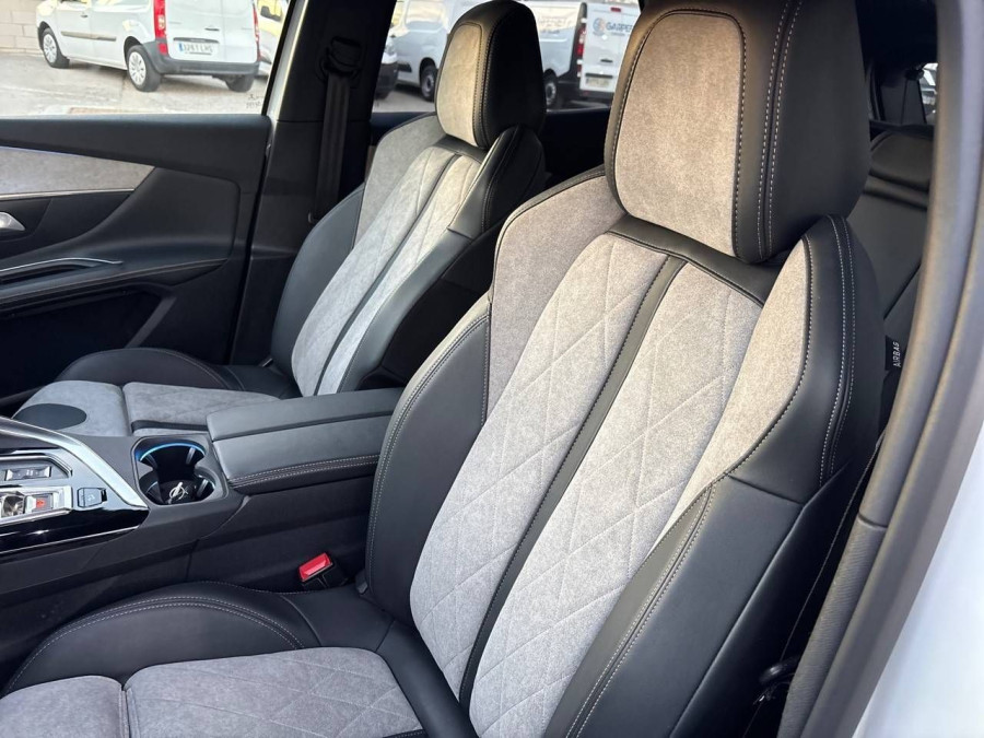 Imagen de Peugeot 3008 Hybrid