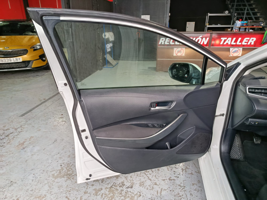 Imagen de TOYOTA Corolla Sedán