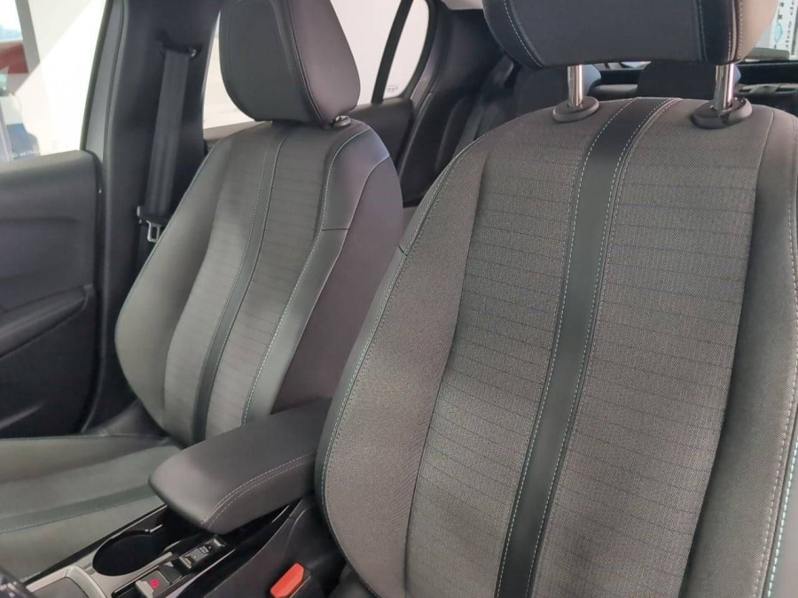 Imagen de Peugeot 208